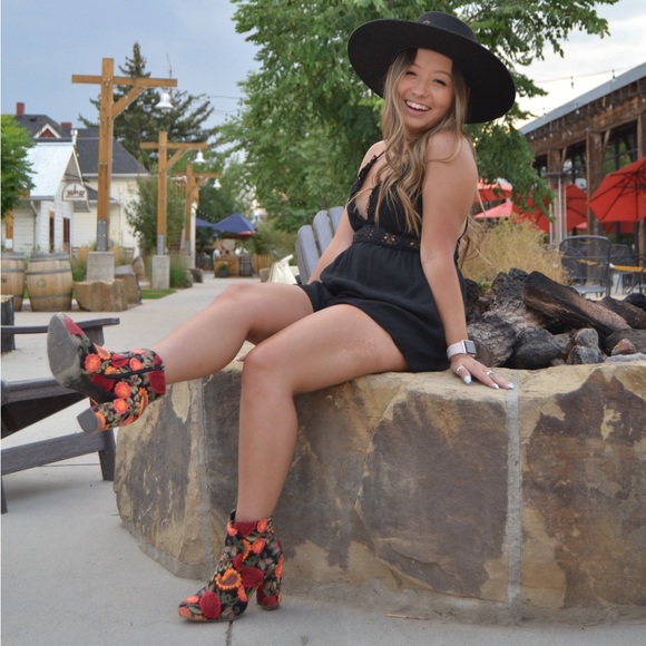 Floral Paisley Booties - Picture 2 of 6